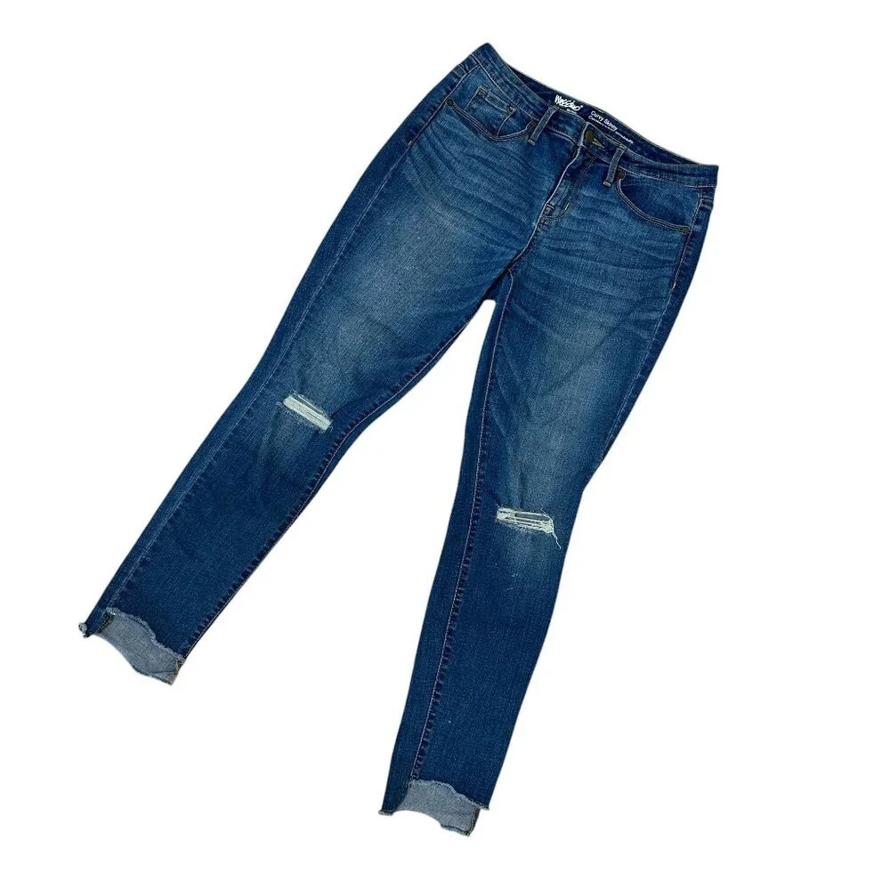 MOSSIMO Denim Curvy Skinny Power Stretch Distressed Raw Hem Jeans Size 4 / 27R